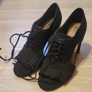 Tahari Megyn Black Suede Block Heel Peep Toe Bootie